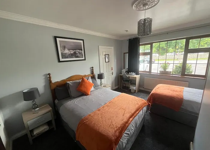 Manorlodge Bed & Breakfast 2*