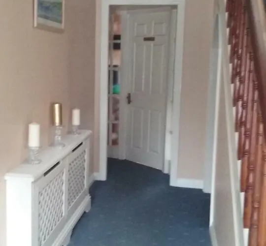 Manorlodge Bed & Breakfast 2*